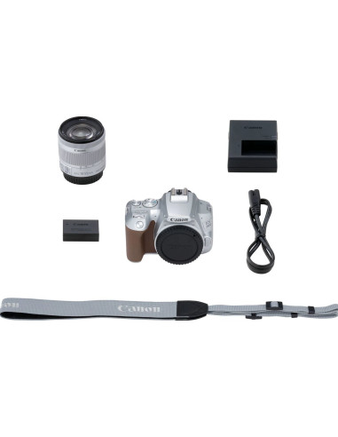 EOS 250D + EF-S 18-55mm f/4-5.6 IS STM Argento